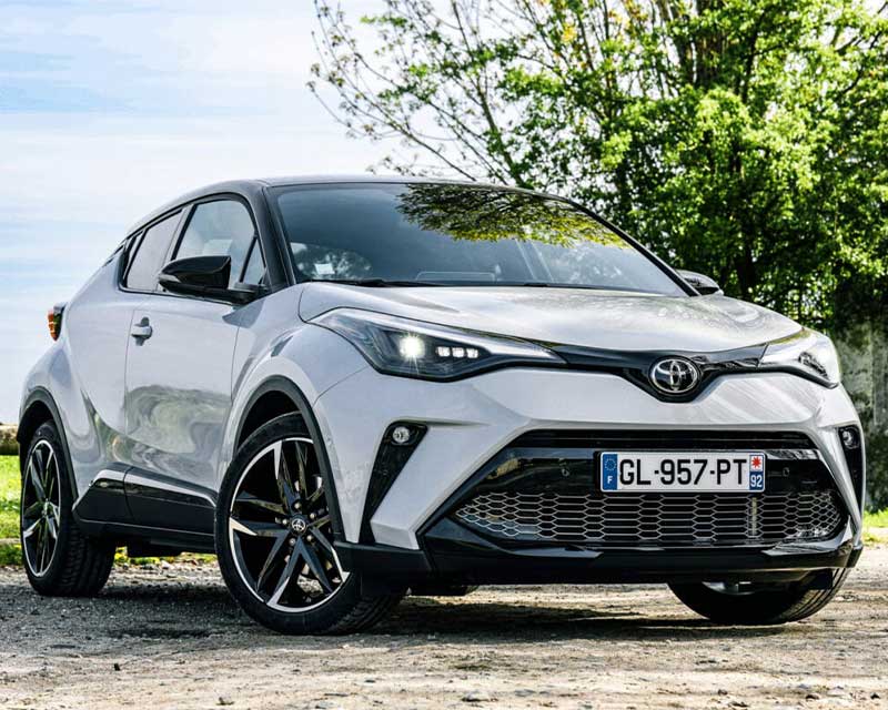 بررسی تویوتا سی-اچ آر C-HR) 2024)