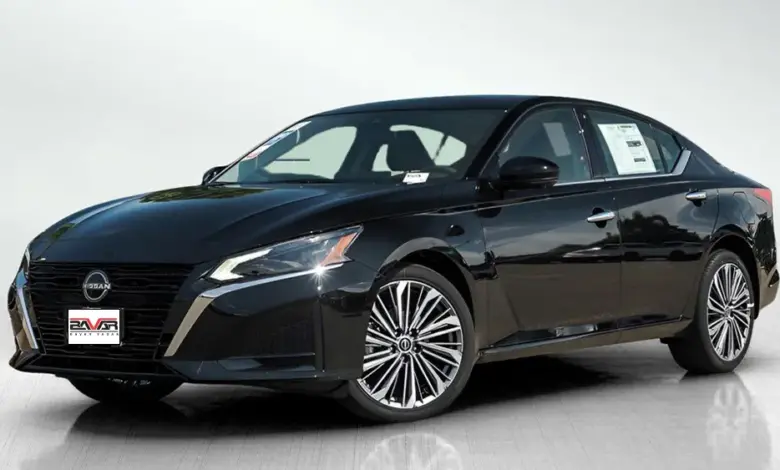 معرفی و بررسی مشخصات فنی نیسان آلتیما 2025