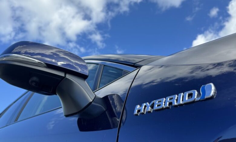 آیا خودروی هیبریدی ارزش خرید دارد؟مقایسه با خودروهای بنزینی آیا خودروی هیبریدی ارزش خرید دارد؟مقایسه با خودروهای بنزینی