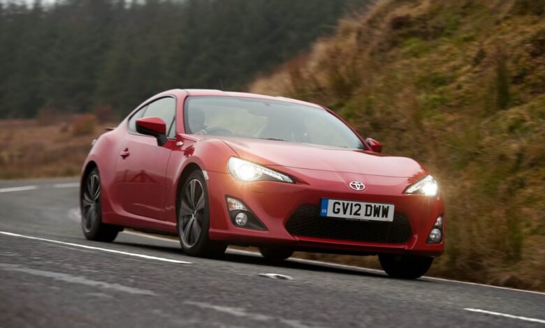 بررسی جامع مشخصات فنی تویوتا GT86 | قیمت، مزایا و معایب