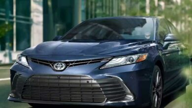 تجربه رانندگی با تویوتا کمری هیبریدی؛ آرامش و کارایی در خودرو