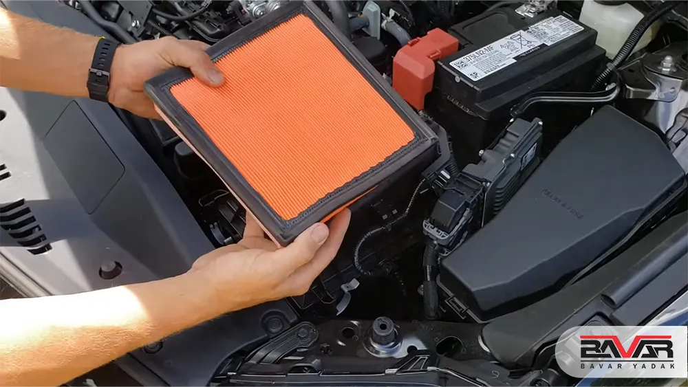 تعویض فیلترهوای تویوتا کمری