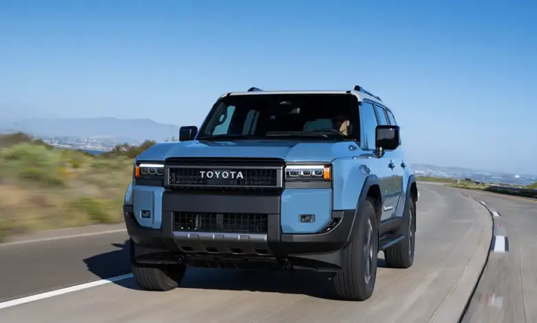 آیا تویوتا لندکروزر 2025 بهترین شاسی‌بلند جهان است؟ بررسی کامل مشخصات فنی + قیمت