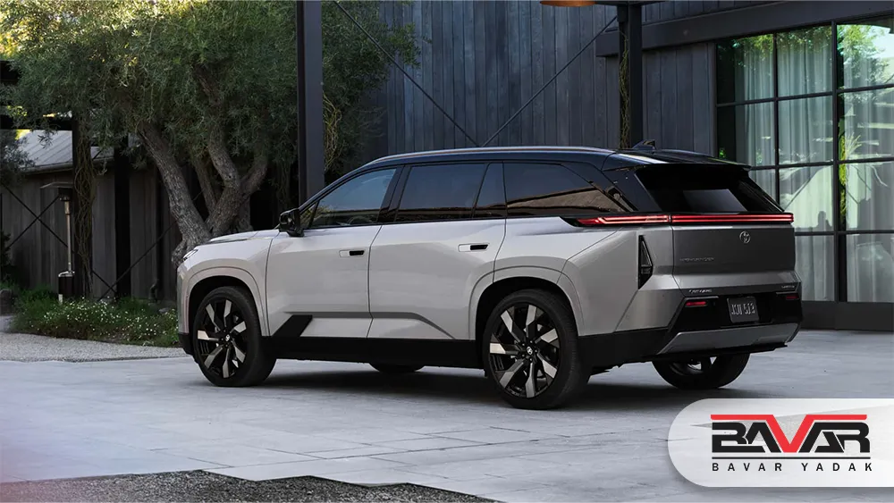 هایلندر؛ اولین شاسی‌بلند برقی سه‌ردیفه تویوتا4