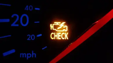 چرا چراغ چک ماشین روشن می شود؟ بررسی دلایل و نتایج