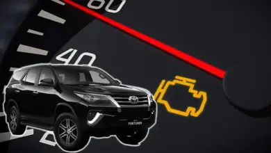 چراغ چک تویوتا فورچونر؛ 5 علت روشن شدن و روش‌های عیب‌یابی تخصصی