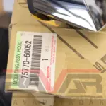 زه لبه کاپوت تویوتا پرادو سال 2015 - Image 3