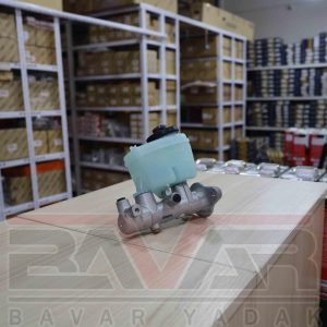 پمپ ترمز تویوتا لندکروزر وانت 2001 تا 2005 موتور 4500 برند ADVICS