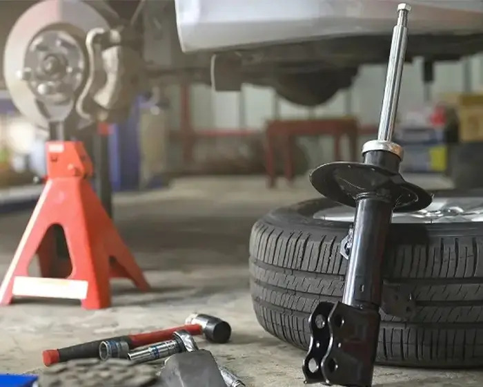 چطور بفهمیم کمک فنر خراب شده؟ + راه های تست و رفع خرابی کمک فنر در خانه